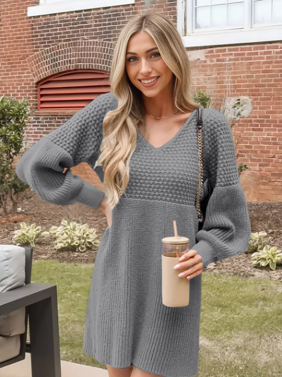 Robe pull col V mi-saison élégante