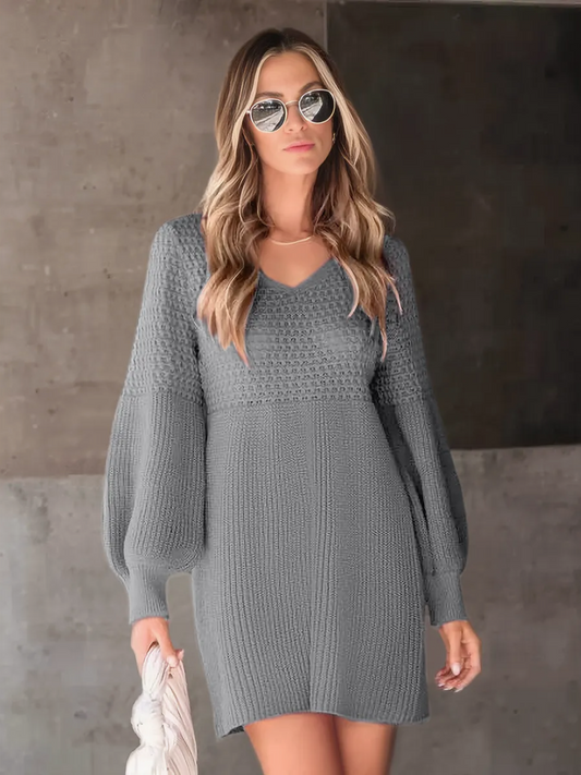 Robe pull col V mi-saison élégante