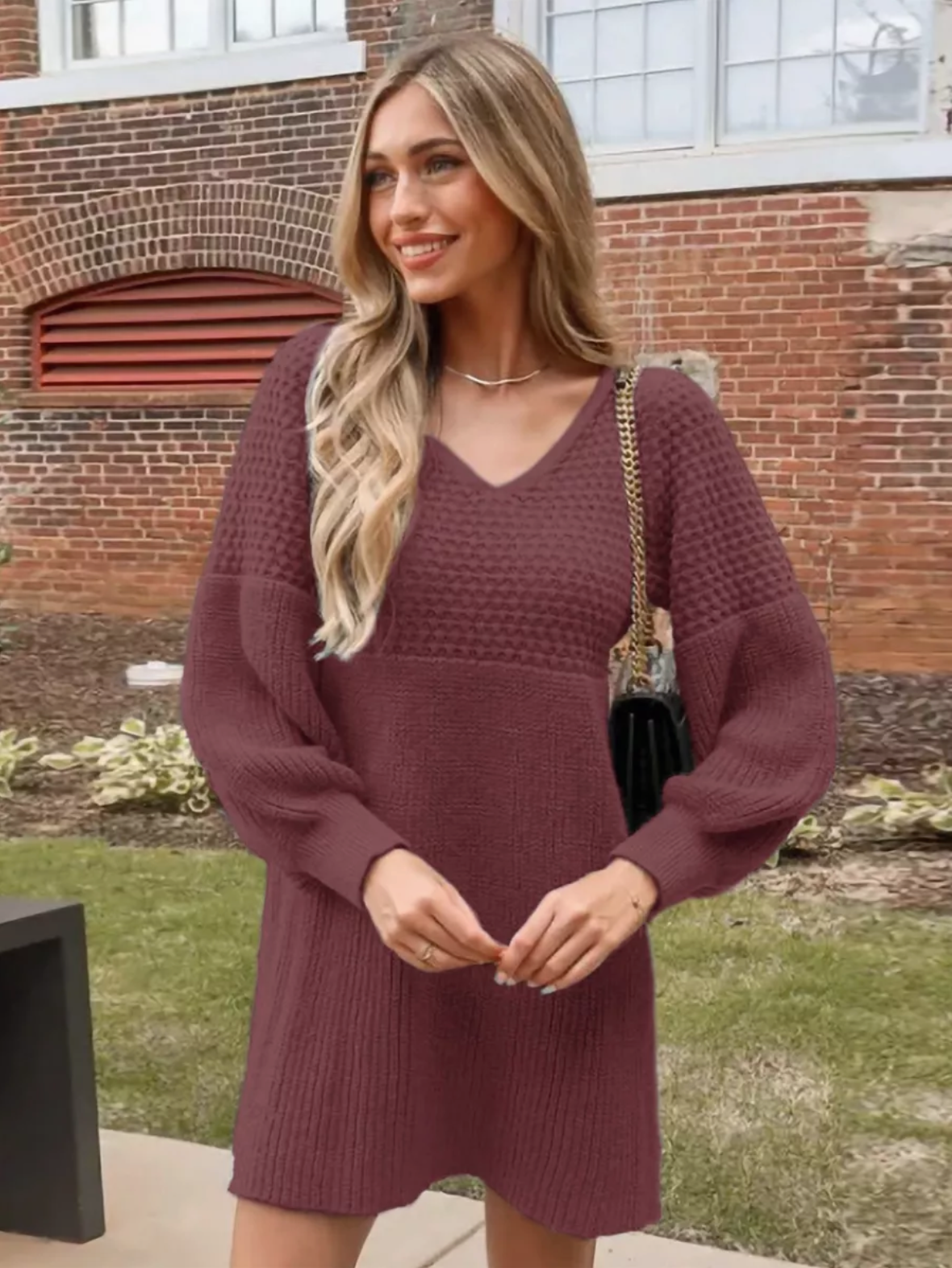 Robe pull col V mi-saison élégante