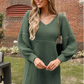 Robe pull col V mi-saison élégante